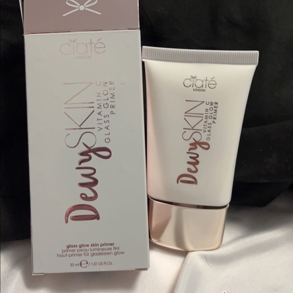 Diferent make up diferent prices - Picture 9 of 16